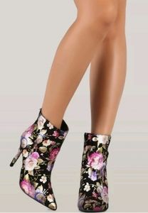 NEW Anne Michelle Dedicate06 Black Floral Bootie Stilettos Womens Size 9